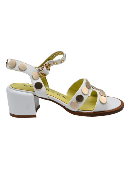 S5NEWSPICY02/stu nilufar wht