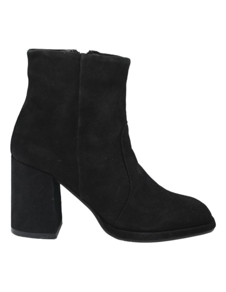 C1LF5001 suede black