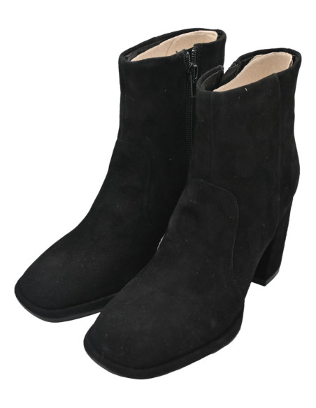 C1LF5001 suede black