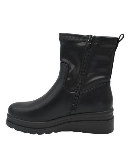 CI2046 001 leather black