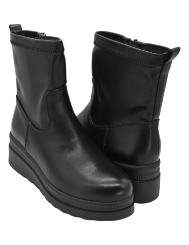 CI2046 001 leather black