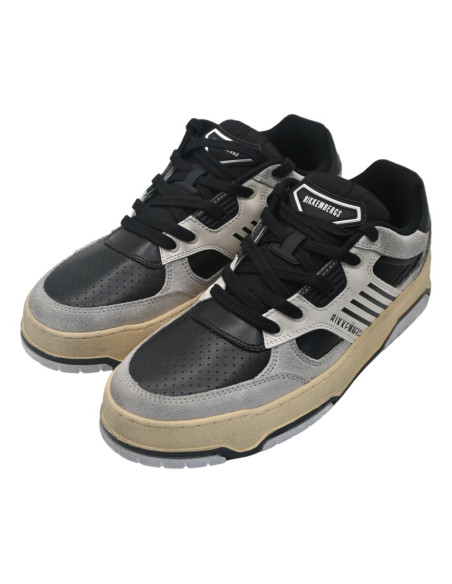 29213 Cp D suede off white