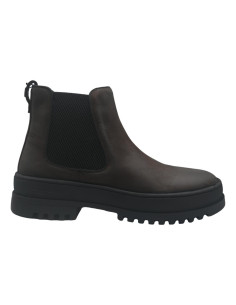 F5IUKA02 leadarkbrown
