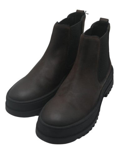 F5IUKA02 leadarkbrown
