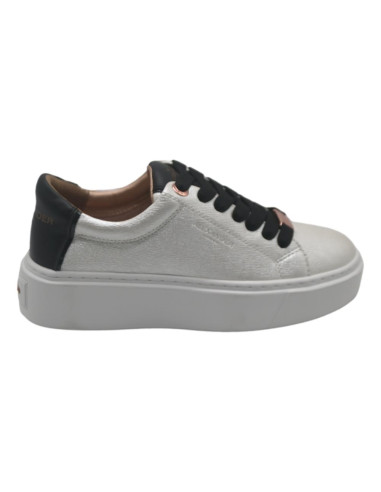 London high woman  off white black...