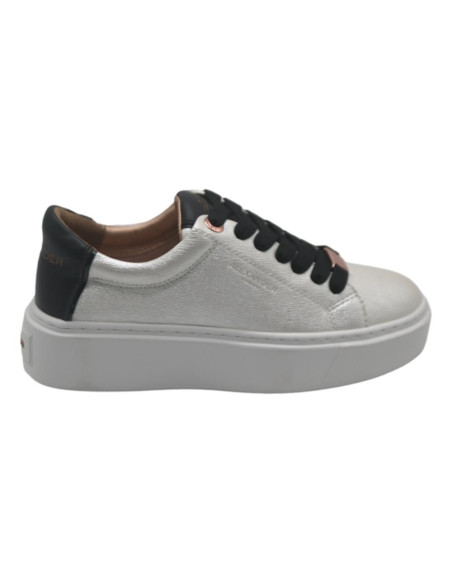 London high woman  off white black lhw white black